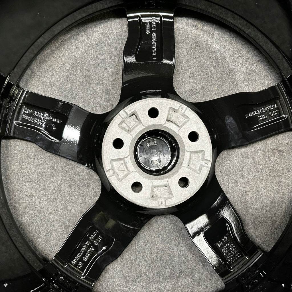 4x Alufelge 20 Zoll 8.5" 5x112 43ET Glanz Schwarz 4K0601025AD Audi A6 C8 FEL7275770371rn