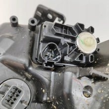 Load image into Gallery viewer, Frontscheinwerfer Honda Civic X 33100TBAA11 Rechts Scheinwerfer Headlight
