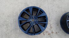 Laden Sie das Bild in den Galerie-Viewer, 1x Alufelge 18 Zoll 7.0" 5x112 2G7601025G VW Rim Wheel FEL7574227848te