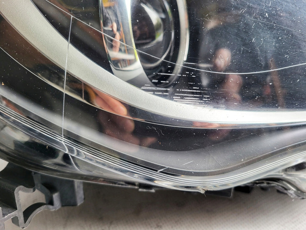 Frontscheinwerfer Mercedes-Benz Cla A1179065100 A1179065200 Xenon Ein Satz SCH4662009062ln