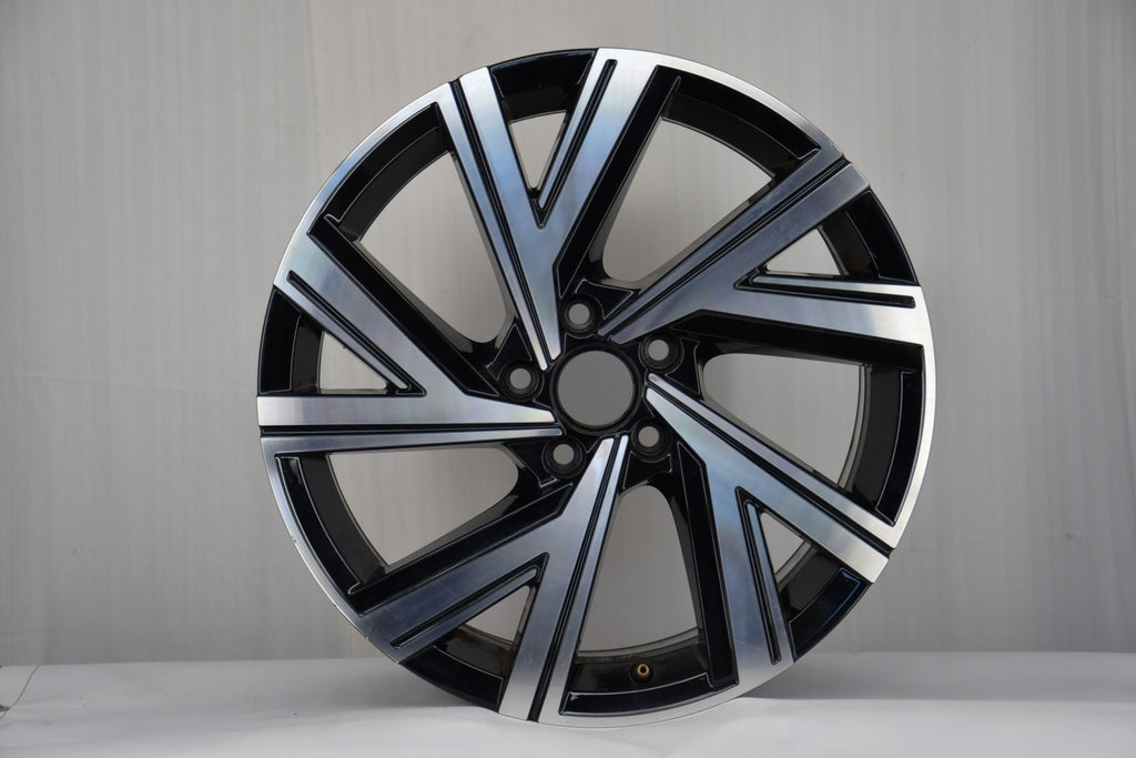 1x Alufelge 18 Zoll 7.5" 5x112 51ET Glanz 5H0601025AB VW Golf Viii Rim Wheel FEL2588173300sn