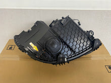 Laden Sie das Bild in den Galerie-Viewer, Frontscheinwerfer Mercedes-Benz W206 A2069067103 LED Links Headlight SCH9046497199ol