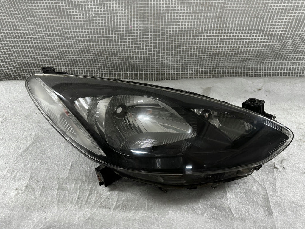 Frontscheinwerfer Mazda II Rechts Scheinwerfer Headlight