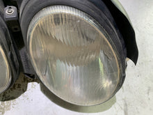 Laden Sie das Bild in den Galerie-Viewer, Frontscheinwerfer Mercedes-Benz A2158200261 Rechts Scheinwerfer Headlight