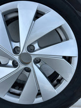Load image into Gallery viewer, 1x Alufelge 16 Zoll 6.0" 5x112 35ET 2GM601025AD VW T-Cross Rim Wheel FEL1297905490vb