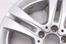 Laden Sie das Bild in den Galerie-Viewer, 1x Alufelge 18 Zoll 8.0" 5x112 41ET Glanz Silber A2224013400 Mercedes-Benz FEL8166964237rl