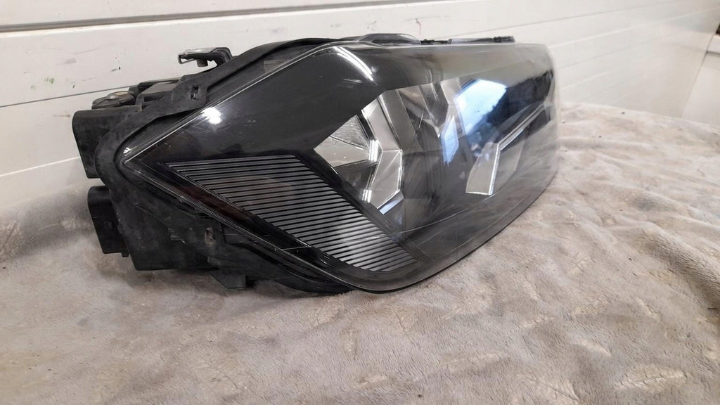 Frontscheinwerfer VW Polo 2G1941006 Rechts Scheinwerfer Headlight