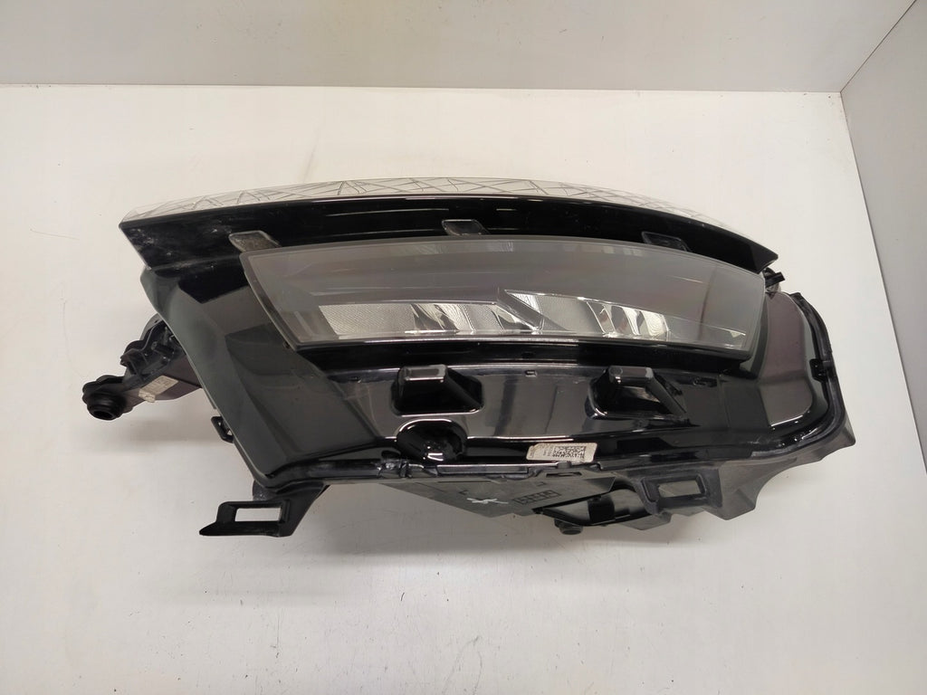 Frontscheinwerfer Skoda Kamiq 658941015 LED Ein Stück (Rechts oder Links) SCH6824692909xk