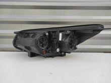 Laden Sie das Bild in den Galerie-Viewer, Frontscheinwerfer Kia Soul 92102-E4 LED Rechts Scheinwerfer Headlight