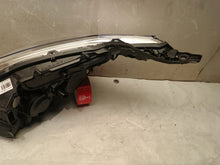 Laden Sie das Bild in den Galerie-Viewer, Frontscheinwerfer Peugeot 208 1685353180 Rechts Scheinwerfer Headlight SCH8655728838gi