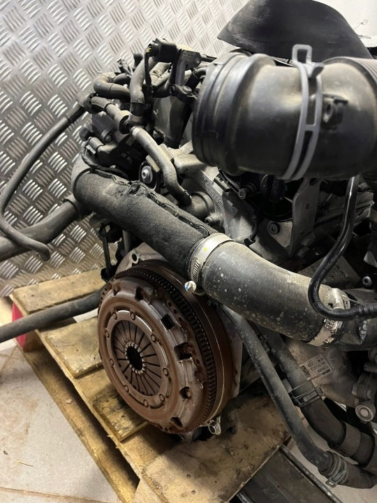 Motor VW Golf VII I CLH 1.6 TDI 215TKm Diesel Engine Komplett MOT7271380441pe