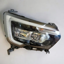 Laden Sie das Bild in den Galerie-Viewer, Frontscheinwerfer Renault Master 260105567R Full LED Rechts Headlight