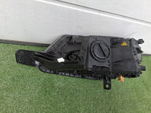 Laden Sie das Bild in den Galerie-Viewer, Frontscheinwerfer Skoda Yeti 5l 5L1941018D Bi-Xenon Rechts Headlight SCH5056910088pr