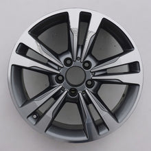 Laden Sie das Bild in den Galerie-Viewer, 1x Alufelge 17 Zoll 7.5&quot; 5x112 45ET Glanz A2074012102 Mercedes-Benz Rim Wheel