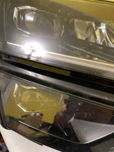 Laden Sie das Bild in den Galerie-Viewer, Frontscheinwerfer Skoda Karoq 57B941016D Rechts Scheinwerfer Headlight SCH4064164062sw