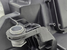 Laden Sie das Bild in den Galerie-Viewer, Frontscheinwerfer Skoda Karoq I 57B941010 Rechts Scheinwerfer Headlight SCH8737379208og