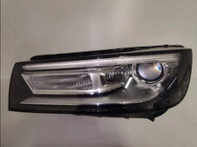 Laden Sie das Bild in den Galerie-Viewer, Frontscheinwerfer Audi Q5 80A941005 LED Links Scheinwerfer Headlight
