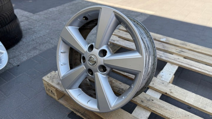 1x Alufelge 17 Zoll 6.5" 5x114.3 40ET Glanz Silber 40300-EY17C Nissan Qashqai I FEL7276370507lo