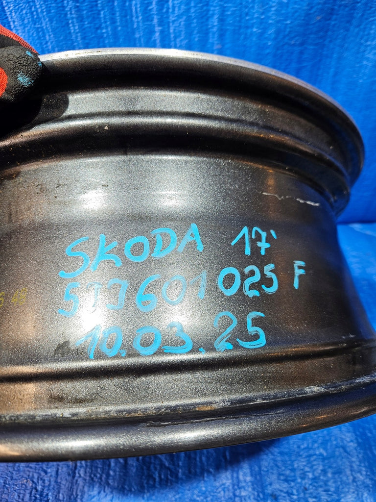 1x Alufelge 17 Zoll 7.0" 5x100 5JJ601025F Skoda Fabia Rapid Rim Wheel