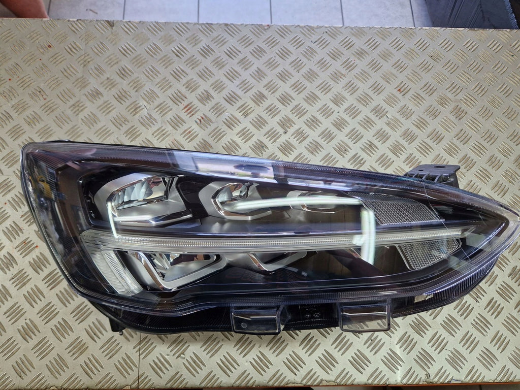 Frontscheinwerfer Ford Focus IV LED Ein Stück (Rechts oder Links) Headlight