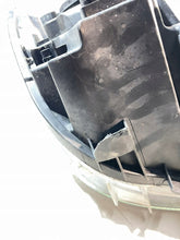 Laden Sie das Bild in den Galerie-Viewer, Frontscheinwerfer Mercedes-Benz Sprinter A9068205600 Links Headlight