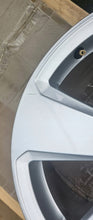 Load image into Gallery viewer, 1x Alufelge 17 Zoll 7.5" 5x112 43ET Glanz Silber 8V0601025P Audi A3 Rim Wheel FEL6702960535mp
