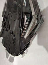 Laden Sie das Bild in den Galerie-Viewer, Frontscheinwerfer Skoda Superb 3P1941016A LED Rechts Scheinwerfer Headlight SCH9781102669dh
