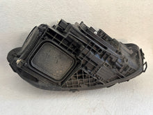 Laden Sie das Bild in den Galerie-Viewer, Frontscheinwerfer Mercedes-Benz W177 A1779062700KZ Links Scheinwerfer Headlight SCH1713672184pw