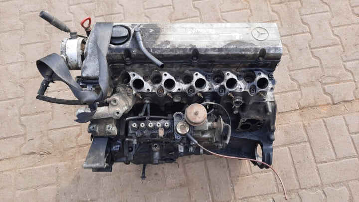 Motor Mercedes-Benz W124 6020705501 2.5 113PS 1997 Diesel Engine Unkomplett MOT4640436115he