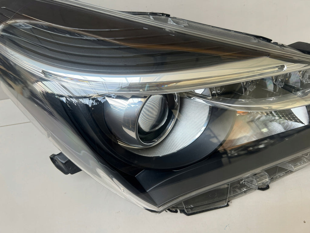 Frontscheinwerfer Toyota Yaris Rechts Scheinwerfer Headlight