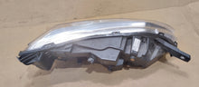 Load image into Gallery viewer, Frontscheinwerfer Dodge Ram Ducato 68516024AA 68516025AA Links Headlight SCH8396610086xr