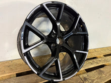 Laden Sie das Bild in den Galerie-Viewer, 1x Alufelge 19 Zoll 9.0" 5x112 8Y0601025CB Audi Rim Wheel FEL4955930112hd