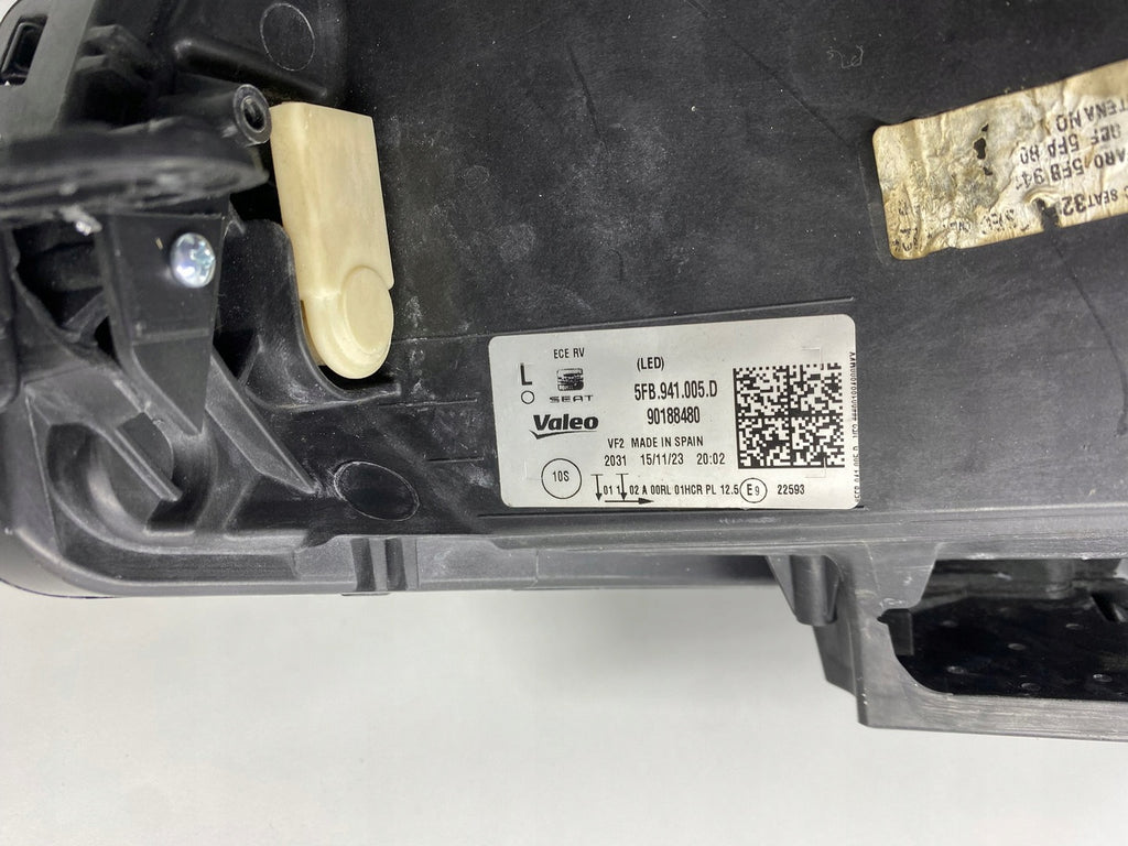 Frontscheinwerfer Seat Leon 5FB941005D Full LED Ein Stück (Rechts oder Links)