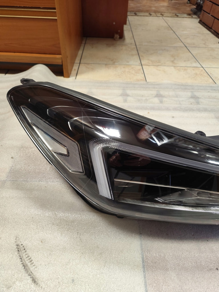Frontscheinwerfer Hyundai Tucson 92101D7700 Rechts Scheinwerfer Headlight SCH9726034568us