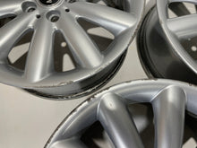Laden Sie das Bild in den Galerie-Viewer, 4x Alufelge 17 Zoll 7.0&quot; 5x112 54ET Glanz Silber 6855108 Mini F57 F56 F55