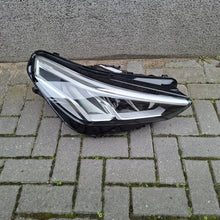 Laden Sie das Bild in den Galerie-Viewer, Frontscheinwerfer BMW X1 5A9A222-0 Rechts Scheinwerfer Headlight SCH5187203662nr