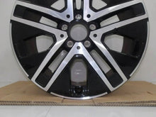 Laden Sie das Bild in den Galerie-Viewer, 1x Alufelge 18 Zoll 7.5&quot; 5x112 A2476012700 Mercedes-Benz Gla H247 Rim Wheel