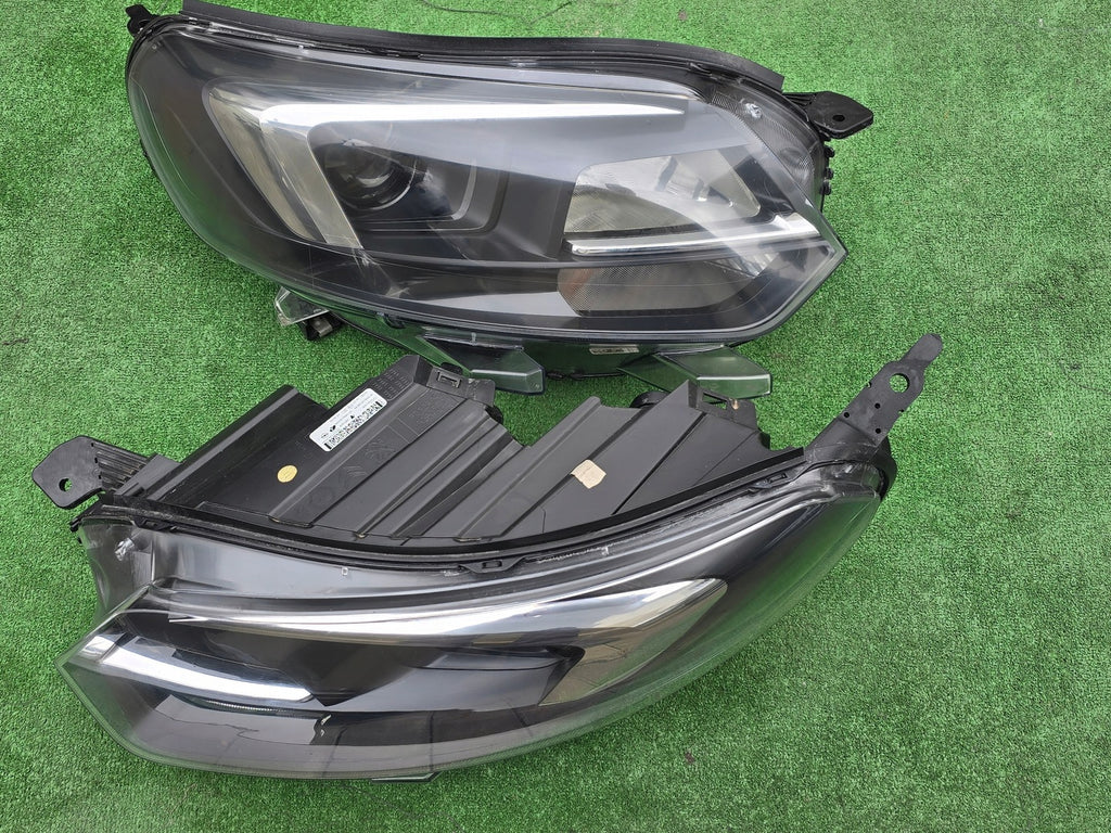 Frontscheinwerfer Opel Vivaro 00218274-01 00218275-01 Bi-Xenon Rechts oder Links SCH8035583596eo