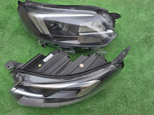Laden Sie das Bild in den Galerie-Viewer, Frontscheinwerfer Opel Vivaro 00218274-01 00218275-01 Bi-Xenon Ein Satz SCH8035583596eo