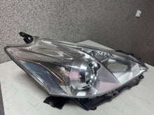 Load image into Gallery viewer, Frontscheinwerfer Toyota Prius Plus Rechts Scheinwerfer Headlight SCH5394543668ok