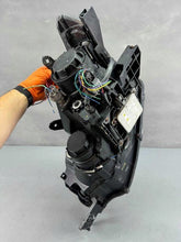 Laden Sie das Bild in den Galerie-Viewer, Frontscheinwerfer Mitsubishi Outlander III 103419012134 Xenon FALSE Headlight SCH7955767322pr