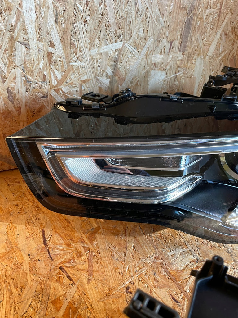 Frontscheinwerfer Audi A5 8T0941005C Xenon Ein Stück (Rechts oder Links) SCH5505951972qy