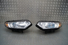 Laden Sie das Bild in den Galerie-Viewer, Frontscheinwerfer Ford Ecosport CN1513W030BH Ein Satz Scheinwerfer Headlight SCH9922125979qy