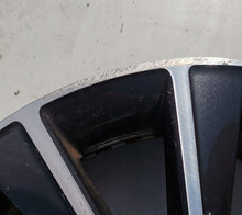 Load image into Gallery viewer, 1x Alufelge 17 Zoll 7.0" 5x112 45ET Glanz 5L0601025F Skoda Yeti Rim Wheel FEL8851939097vg