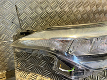 Laden Sie das Bild in den Galerie-Viewer, Frontscheinwerfer Toyota Chr C-Hr 81150-F4180 Full LED Links Headlight SCH5396258237ds