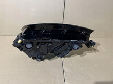 Laden Sie das Bild in den Galerie-Viewer, Frontscheinwerfer Skoda Scala 657941016A LED Rechts Scheinwerfer Headlight SCH8481295724kf