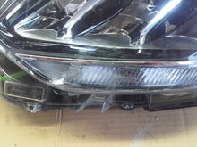 Laden Sie das Bild in den Galerie-Viewer, Frontscheinwerfer Toyota Chr C-Hr 81150-F4180 Full LED Links Headlight SCH5921754520vw