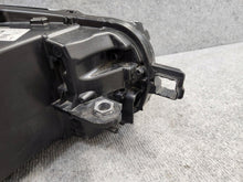 Laden Sie das Bild in den Galerie-Viewer, Frontscheinwerfer VW Passat 3J1941035 LED Links Scheinwerfer Headlight SCH7227896553lh
