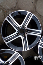 Laden Sie das Bild in den Galerie-Viewer, 4x Alufelge 18 Zoll 9.0" 5x112 30ET Glanz Schwarz A2544015500 Mercedes-Benz Glc FEL9943376661bd