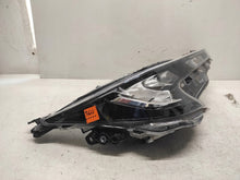 Laden Sie das Bild in den Galerie-Viewer, Frontscheinwerfer Toyota Corolla 81110-02S60 Full LED Rechts Headlight